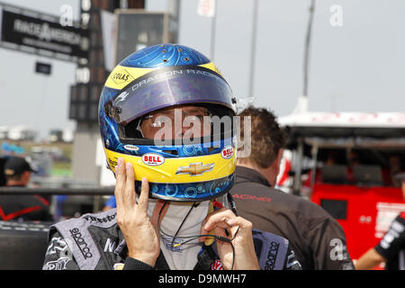 22 juin 2013 - Newton, Iowa, États-Unis - Indycar, Round 10, de l'Iowa Speedway, Newton, IA, USA, 22-23 juin 2013, Sébastien Bourdais, Dragon Racing (Image Crédit : © Ron Bijlsma/ZUMAPRESS.com) Banque D'Images