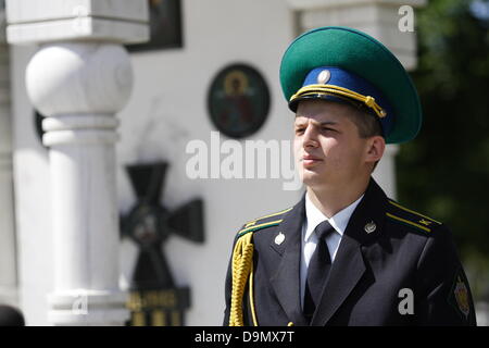 Kaliningrad, Russie, 22 juin 2013 est mort et soldats disparus et les gens PENDANT LA SECONDE GUERRE MONDIALE cérémonie de dévoilement du monument à Kaliningrad. Credit : Michal Fludra/Alamy Live News Banque D'Images