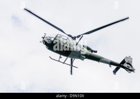 Aérospatiale hélicoptère Gazelle, communément utilisé pour le transport léger, le scoutisme et des fonctions d'attaque Banque D'Images