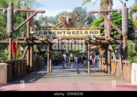 Entrée de la zone d'Adventureland Magic Kingdom, Disney World. Banque D'Images