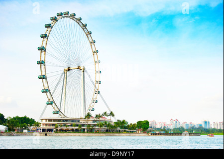 Singapore Flyer - la plus grande grande roue du monde. Banque D'Images