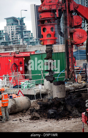 Bachy Soletanche Construction limitée sur le site de forage sur Millbank par Vauxhall Bridge Road à Londres - Royaume-Uni Banque D'Images