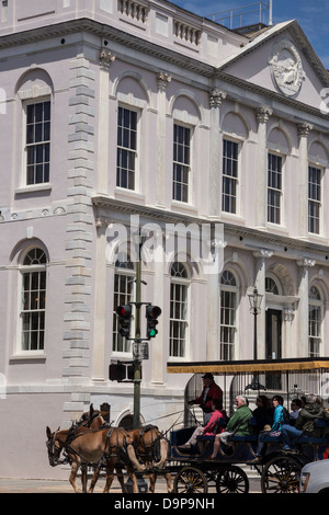 L'Hôtel de ville sur Broad Street, Charleston, SC, États-Unis d'Amérique Banque D'Images