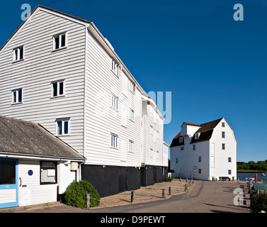 Moulin à marée de Woodbridge, Suffolk, UK. Un exemple rare d'un moulin à marée capable de moudre farine complète.et dans l'utilisation régulière. Banque D'Images