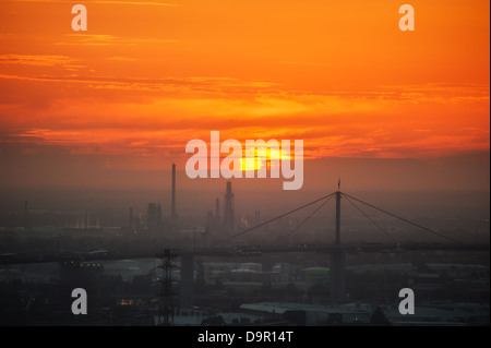 Un pseudo-mars met fin à une chaude journée à Melbourne, capitale de l'état australien de Victoria. Banque D'Images