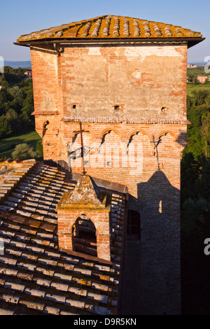 Faisceau de toit d'un hôtel, le Castello delle Quattro Torra, Sienne, Province de Sienne, Toscane, Italie Banque D'Images