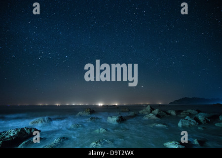 Le ciel de nuit sur la baie du Bengale, à la plage de Ngapali, Rakhine, Myanmar (Birmanie) Banque D'Images