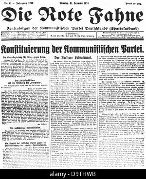 Révolution allemande 1918/1919: La constitution du Parti communiste allemand (KPD) est annoncée sur la page couverture du journal 'Die Rote Fahne' ('le drapeau rouge'), édition 45th du 31 décembre 1918. Le journal a été fondé comme un organe d'édition de la Ligue Spartacus par Karl Liebknecht et Rosa Luxemburg et il est devenu un organe central de la KPD quand il a été fondé le 1 janvier 1919 (jusqu'en 1945). Fotoarchiv für Zeitgeschichte Banque D'Images