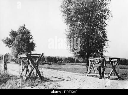 La propagande nazie! Sur le dos de l'image est daté du 5 septembre 1940: 'À la frontière germano-soviétique près de Rudko.' L'attaque contre la Russie par le Reich allemand a été acceptée en juillet 1940 et a été préparée depuis décembre 1940 comme l'opération Barbarossa. Le 22 juin 1941, l'invasion de l'Union soviétique par la Wehrmacht allemande a commencé. Fotoarchiv für Zeitgeschichte Banque D'Images