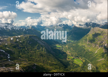 Fjord de Geiranger, vue de la montagne Dalsnibba, Norvège Banque D'Images