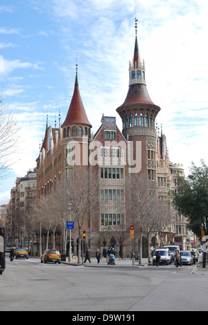 Maison privée conçue par Cadafalch et construit en 1905. Casa de les Punxes sur l'Avenue Diagonal. Barcelone. La Catalogne. Espagne Banque D'Images