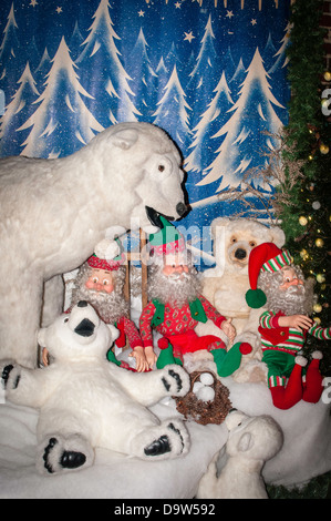 Centre de Noël NATIONAL MUSEUM, Lancaster, PA. La vie caractéristiques taille-set-ups d'histoires de Noël et de caractères. Banque D'Images