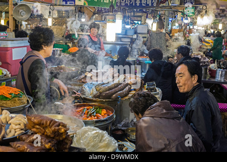 Le marché de Dongdaemun, District de Dongdaemun, Séoul, Corée du Sud, Asie Banque D'Images