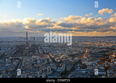 Paris Tour Eiffel et la ville au coucher du soleil Banque D'Images