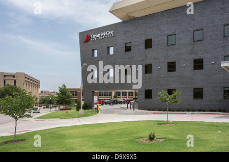 Le doyen McGee Eye Institute est un centre de premier ordre pour le traitement des yeux, à Oklahoma City, Oklahoma, USA. Banque D'Images