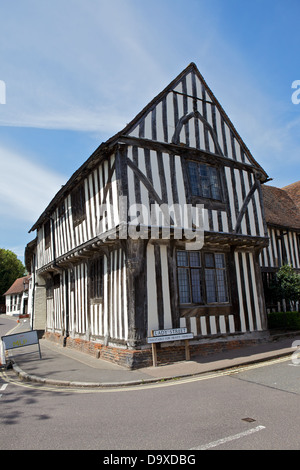 Maison médiévale à colombages à Lavenham, Suffolk. Banque D'Images