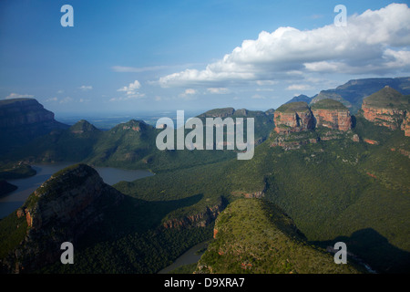 Vue sur la rivière Blyde et Les Trois Rondavels, Mpumalanga, Afrique du Sud Banque D'Images