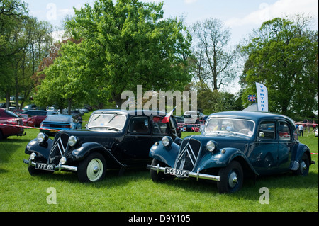 Vintage Citroen Traction Avant voitures à Hill Climb événement à Prescott, Gloucestershire, Angleterre, Royaume-Uni. Banque D'Images