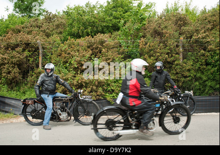 Le Vintage Motorcycle Club's run banbury qui prend place à l'heritage motor centre à gaydon, Warwickshire, Angleterre, Royaume-Uni. Banque D'Images