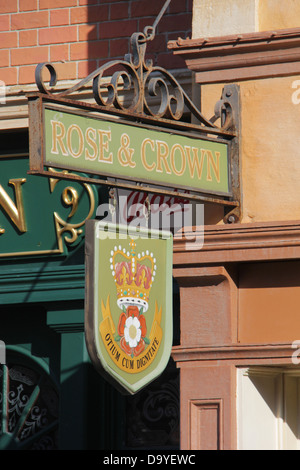 Rose and Crown Tavern signe à la vitrine mondiale, Epcot Center, Lake Buena Vista, en Floride. Banque D'Images