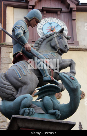Pavillon de l'Allemagne à Epcot Center World Showcase. Saint George et le Dragon. Pour un usage éditorial uniquement. Banque D'Images