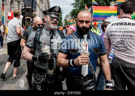 Londres, Royaume-Uni. 29 juin 2013. Londres Gay Pride 2013 Crédit : Mario Mitsis / Alamy Live News Banque D'Images