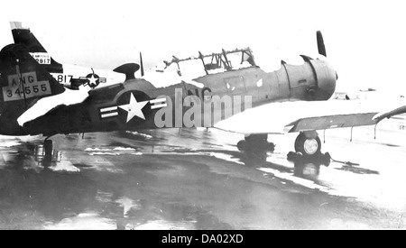 144e Escadron Fighter-Bomber - North American AT-6D-NT 41-34555 Texan Banque D'Images