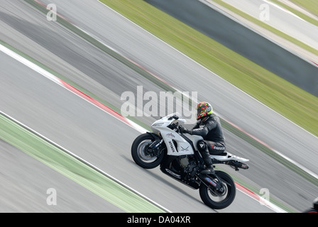 Barcelone - le 24 avril : une moto fonctionne à Montmelo Circuit de Catalunya, une piste de course automobile, le 24 avril 2012. Banque D'Images