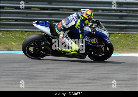 Assen, Pays-Bas. 29 juin 2013. Valentino Rossi (Yamaha Factory Racing) pendant la course au circuit TT Assen. Credit : Gaetano Piazzolla/Alamy Live News Banque D'Images