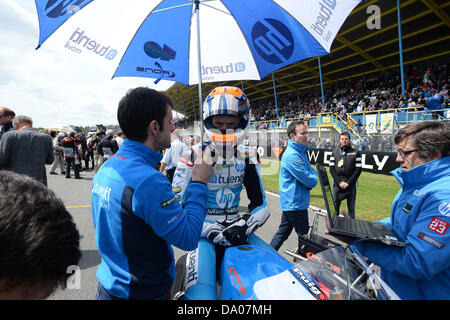 Assen, Pays-Bas. 29 juin 2013. Esteve Rabat (Tuenti HP 40) sur la grille au circuit TT Assen. Credit : Gaetano Piazzolla/Alamy Live News Banque D'Images