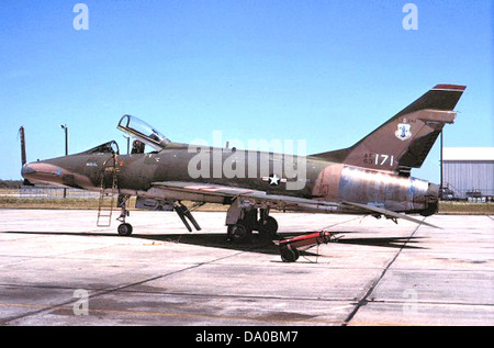 122e Escadron Tactique de Chasse d North American F-100D-75-NA Super Sabre 56-3171 Banque D'Images