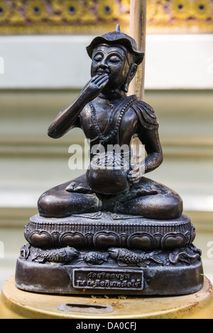 Shin Upagutta Statue en Wat Sri Don Lune , Chiang Mai Thaïlande Banque D'Images