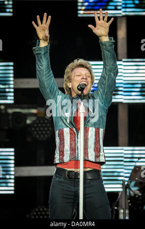 Milan Italie. 29 juin 2013. Le groupe de rock américain Bon Jovi effectue live au stade S. Siro pendant 'parce que nous pouvons - La Tournée' Credit : Rodolfo Sassano/Alamy Live News Banque D'Images