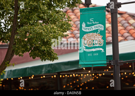 Marché fermier est vu dans le district de Kerrytown Ann Arbor, Michigan Banque D'Images