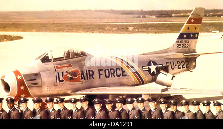 21e Groupe Fighter-Bomber - WC AC - North American F-86F-35 Sabre-NA - 52-5222 Banque D'Images