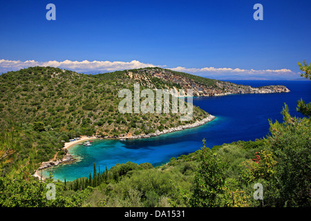 Le "cœur" en plage de Sarakiniko, Ithaca ('Ithaque'), île de la mer Ionienne, l'Eptanisa ('Smême), des îles de la Grèce. Banque D'Images