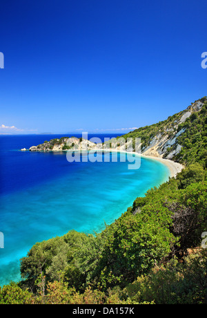 Gidaki beach, la plus belle plage d'Ithaca ('Ithaque'), île de la mer Ionienne, l'Eptanisa ('Smême), des îles de la Grèce. Banque D'Images