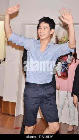 Kim Soo-hyun, Jun 29, 2013 : Tokyo, Japon : acteur coréen Kim Soo hyun arrive à l'Aéroport International de Tokyo à Tokyo, Japon, le 29 juin 2013. Banque D'Images