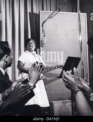 SISTER Rosetta Tharpe (1915-1973) chanteuse de Gospel nous environ 1950 Banque D'Images