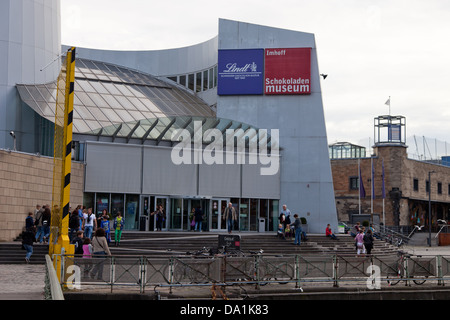 Musée du chocolat Lindt de l'extérieur sur la rive du Rhin à Cologne Allemagne Banque D'Images