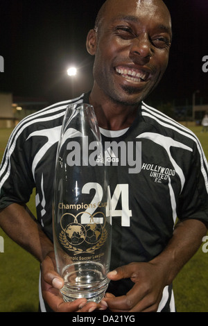 SANTA MONICA, CA - 25 avril : Jimmy-Jean Louis de Hollywood United soccer team à Santa Monica, Californie, le 25 avril 2007. Banque D'Images