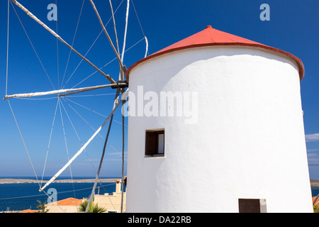 Ancien moulin transformé en maison à Sigri sur Lesbos, Grèce. Banque D'Images