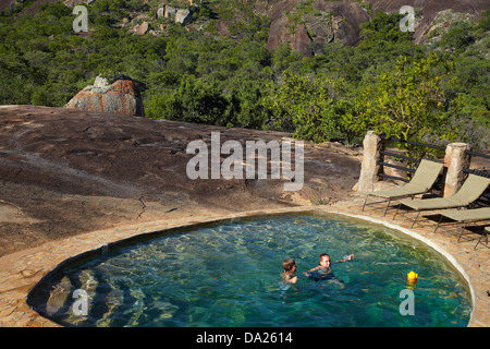 Piscine, Grande Cave Camp, Matopos Hills, près de Bulawayo, Zimbabwe, Afrique du Sud Banque D'Images