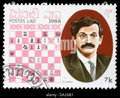 LAOS - circa 1988 : timbre imprimé au Laos, indique E. Lasker, Champion d'échecs, circa 1988 Banque D'Images