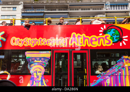 Les touristes en bus touristique de la ville d'Athènes, Athènes, Grèce Banque D'Images