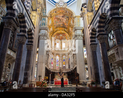 L'intérieur de la cathédrale San Lorenzo de Gênes, Italie 1 Banque D'Images