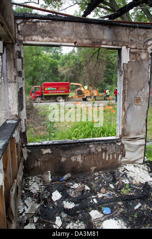 Detroit, Michigan - Le Detroit bactérien nettoie l'Autorité 14 blocs de l'Brightmoor quartier. Banque D'Images