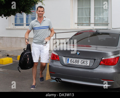 La couronne de l'Espagne héritier princes Felipe arrive au yacht club en Espagne, Palma de Mallorca Banque D'Images
