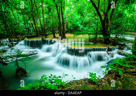 Huay Mae Khamin , Cascade. Banque D'Images