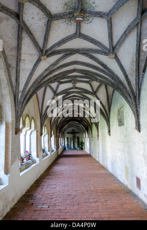 Cloître de l'église paroissiale Johannes, ancienne église abbatiale, Steingaden, Pfaffenwinkel, Haute-Bavière Banque D'Images